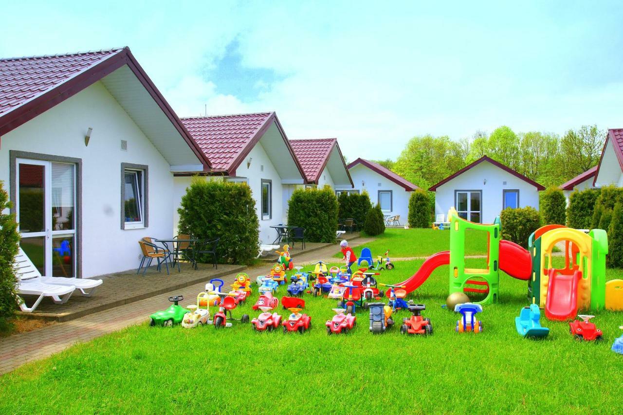Koralowe domki 350 m od morza Sarbinowo Zewnętrze zdjęcie